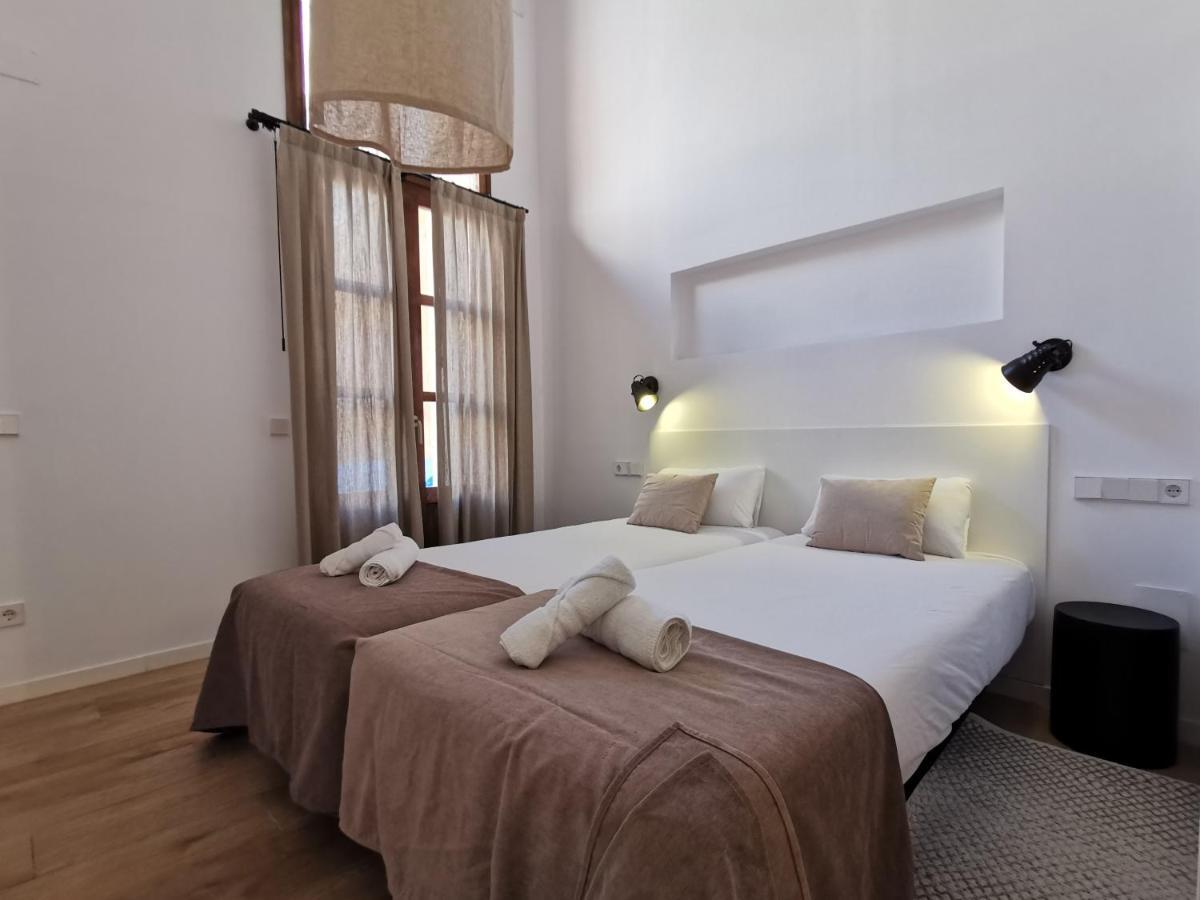 Classbedroom Port Ramblas 巴塞罗那 外观 照片