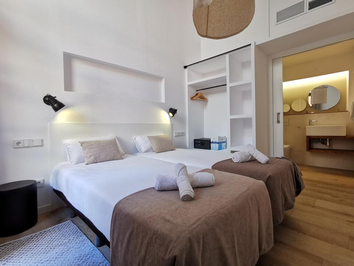 Classbedroom Port Ramblas 巴塞罗那 外观 照片
